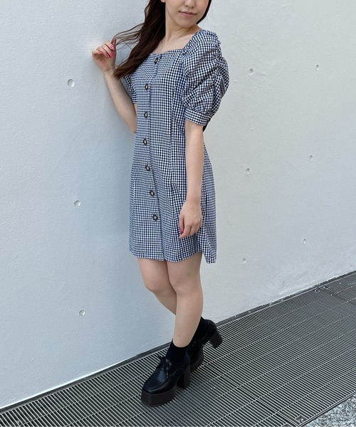 TORTE(トルテ)の「前ボタンスクエアBACKリボンワンピース(ワンピース・レディース・ホワイト/ブラック/ブラック系その他/ライトピンク・FREE)」の17枚目の写真