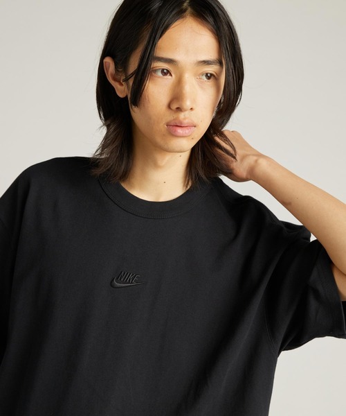 NIKE(ナイキ)の「ナイキ スポーツウェア プレミアム エッセンシャル メンズ Tシャツ / Nike Sportswear Premium Essentials Men's T-Shirt<XS-3XL 展開>(Tシャツ/カットソー・メンズ・ブラック/グリーン系その他/ホワイト/パープル/オリーブ系/ライトオリーブ/ロイヤルブルー/ホワイト系その他2/カーキ/ブルー/グリーン系その他3・S/M/L/2XL/XL/XS/3XL)」の18枚目の写真