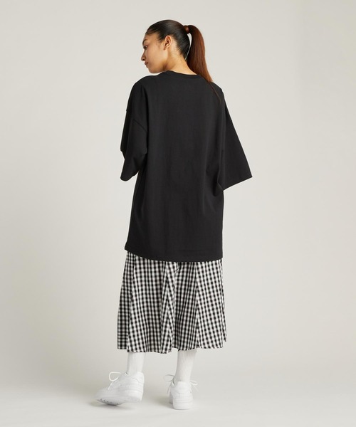 NIKE(ナイキ)の「ナイキ スポーツウェア プレミアム エッセンシャル メンズ Tシャツ / Nike Sportswear Premium Essentials Men's T-Shirt<XS-3XL 展開>(Tシャツ/カットソー・メンズ・ブラック/グリーン系その他/ホワイト/パープル/オリーブ系/ライトオリーブ/ロイヤルブルー/ホワイト系その他2/カーキ/ブルー/グリーン系その他3・S/M/L/2XL/XL/XS/3XL)」の22枚目の写真