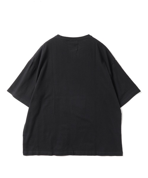 EFILEVOL エフィレボル　カットソー efiLevol（エフィレボル）の「INTERNATIONAL Dogs Tee（Tシャツ