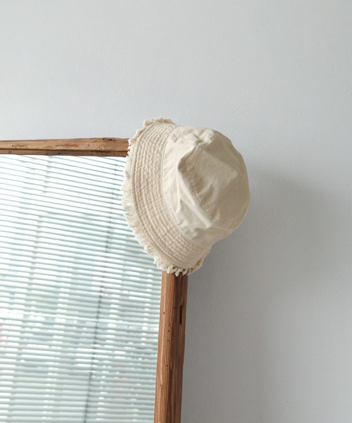 Chillfar（チルファー）の「フリンジツイルバケットハット（ハット・レディース・ブラック/アイボリー/グレイッシュベージュ・FREE）」の5枚目の写真