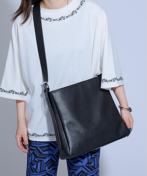 【新品タグ付き】Ellno Loset ２WAYシルバーバックルブルゾン Ellno Loset ブルゾン アウター 2WAYシルバーバックルブルゾン