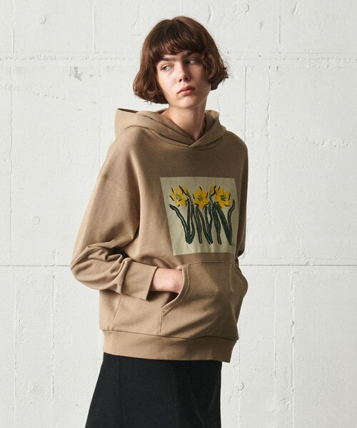 JOSEPH STUDIO（ジョゼフストゥディオ）の「フーディ THE DAFFODILS（パーカー・レディース・ブラック系/ベージュ系・SMALL/MEDIUM/LARGE）」の14枚目の写真