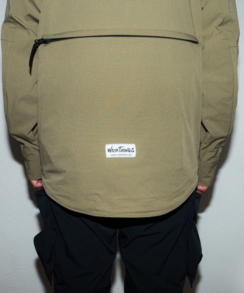WILD THINGS（ワイルドシングス）の「narifuri × WILD THINGS パッカブルデナリジャケット（マウンテンパーカー・メンズ・グレイッシュベージュ/ネイビー・X-LARGE/LARGE/MEDIUM/SMALL）」の22枚目の写真