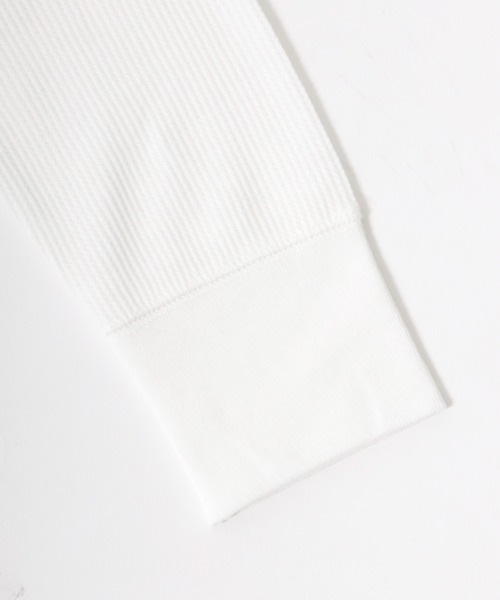 Healthknit（ヘルスニット）の「Healthknit（ヘルスニット）ベーシック ワッフルクルーネック長袖ロンＴ/サーマル無地・ボーダーリンガー/1P（Tシャツ/カットソー・レディース・オフホワイト/ネイビー×ホワイト/ブラック×ホワイト/レッド系その他/ブラック/ブルー系その他/ブラウン系その他/グリーン系その他/カーキブラウン・M/L/XL）」の12枚目の写真