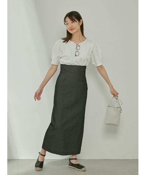 Stylevoice for xxx(スタイルヴォイスフォー)の「タック袖Tシャツ(Tシャツ/カットソー・レディース・オフホワイト/ブラック・FREE)」の19枚目の写真