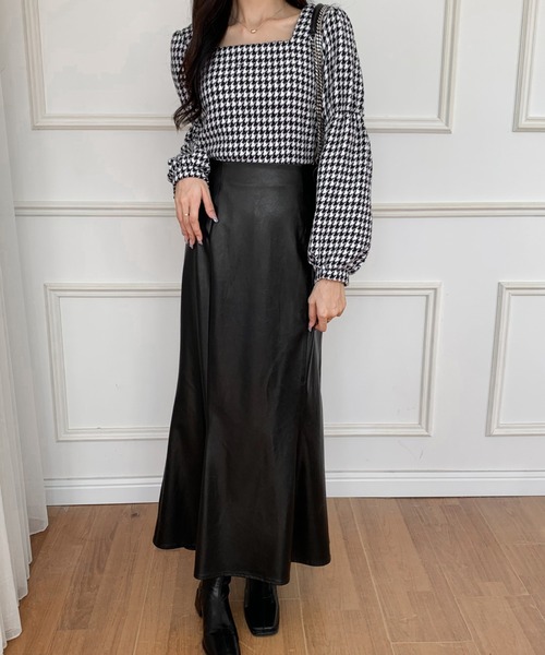 ECLIN（エクラン）の「ハイウエストレザーマーメイドスカート（スカート・レディース・グレイッシュベージュ/ブラウン/ブラック・S/M）」の17枚目の写真