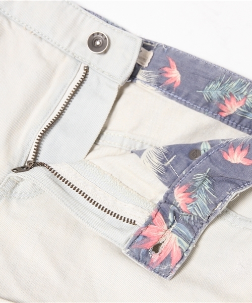 ROXY(ロキシー)の「LAST PARADISE BLEACH(その他パンツ・レディース・ホワイト・27inch/25inch/26inch/28inch)」の11枚目の写真