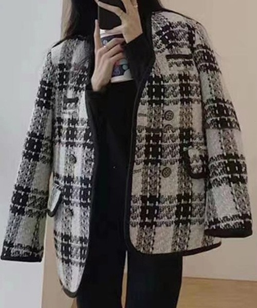 DAY CLOSET(デイ クローゼット)の「レディース レトロツイード風ノーカラーダブルジャケット(ノーカラージャケット・レディース・ブラック・M/L)」の2枚目の写真