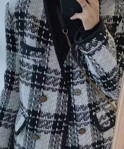 DAY CLOSET(デイ クローゼット)の「レディース レトロツイード風ノーカラーダブルジャケット(ノーカラージャケット・レディース・ブラック・M/L)」の5枚目の写真