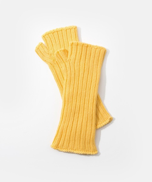 William Brunton Hand Knits（ウィリアム ブラントン ハンド ニット）の「William Brunton 3ply RIB WRISTWARMER ウィリアムブラントン リブ編み 3プライ リストウォーマー（手袋・レディース・モカ/ライトグレー/ブラウン/ホワイト/ブラック/グレイッシュベージュ/グレー/ブラウン系/クリーム/ベージュ/グリーン/ロイヤルブルー/イエロー/ピンク系1/ブラウン系1/レッド/ライトブラウン・ONE SIZE/FREE）」の15枚目の写真