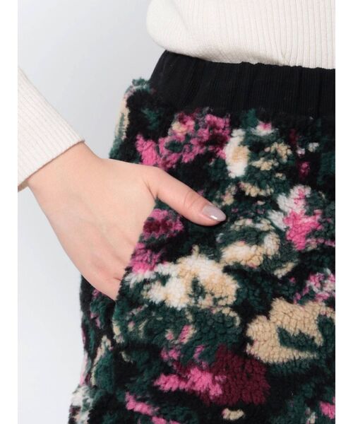 merry jenny（メリージェニー）の「floralボアテイアードスカート（スカート・レディース・ブラック/ピンク・FREE）」の11枚目の写真