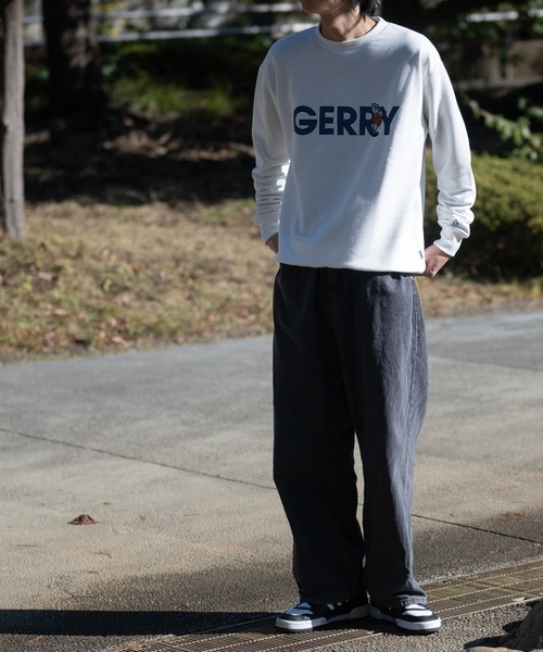 GERRY(ジェリー)の「【ag】〔GERRY/ジェリー〕裏毛 ワッペンロゴ刺繍 クルーネックスウェット(スウェット・メンズ・その他/ホワイト/ダークグリーン/オレンジ/グレー・MEDIUM/LARGE/X-LARGE)」の7枚目の写真