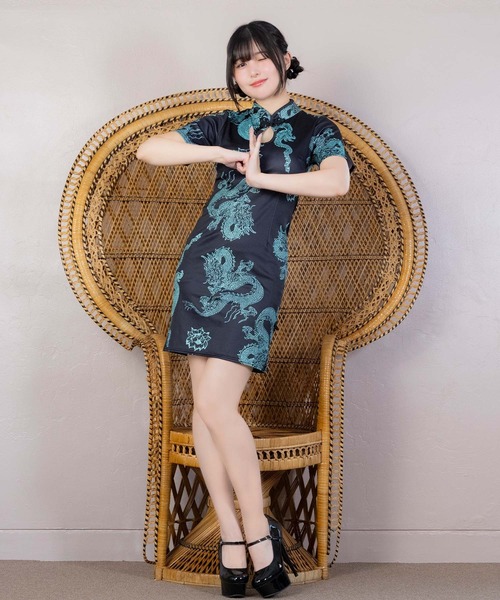 Tika（ティカ）の「コスプレ チャイナ セクシー 龍 ドラゴン 刺繍 スリット ミニ ドレス ワンピース（コスチューム/パーティーグッズ・レディース・ブラック×グリーン・XL/M/L）」の13枚目の写真