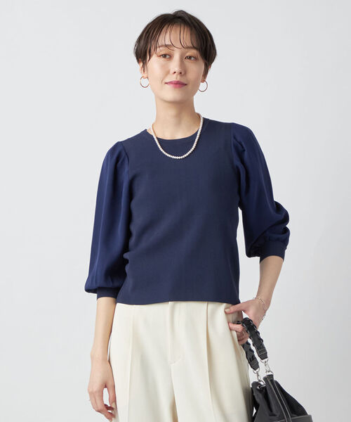NOLLEY’S Sophi(ノーリーズソフィ)の「《手洗い可能》袖布帛後ろパール総針プルオーバーニット(ニット/セーター・レディース・ホワイト/ネイビー/ベビーピンク・38)」の3枚目の写真