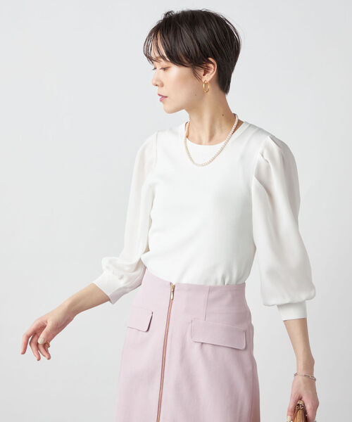NOLLEY’S Sophi(ノーリーズソフィ)の「《手洗い可能》袖布帛後ろパール総針プルオーバーニット(ニット/セーター・レディース・ホワイト/ネイビー/ベビーピンク・38)」の2枚目の写真
