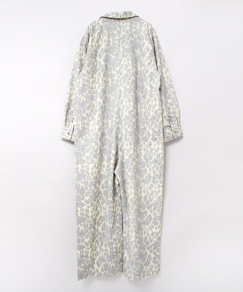 RNA(アールエヌエー)の「O0704 アニマルプリントシャツオールインワン(つなぎ/オールインワン・レディース・イエロー/レオパード/ゼブラ・MEDIUM)」の5枚目の写真