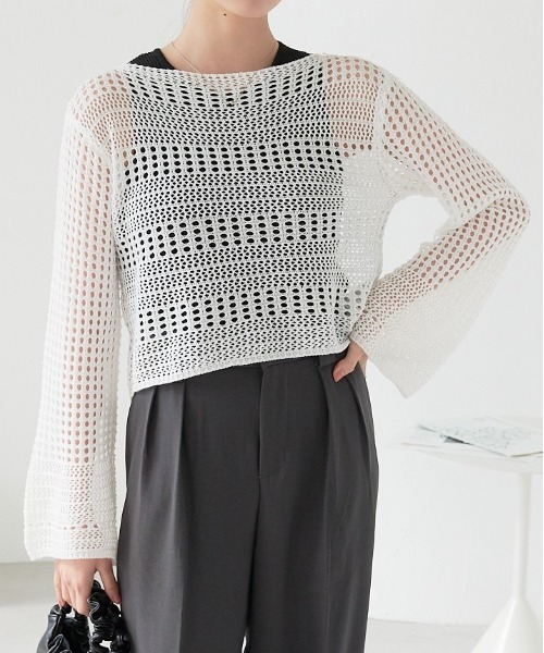 ECRIRE（エクリール）の「透かし編みニットショートトップス（ニット/セーター・レディース・ブラック/アイボリー/ホワイト・フリー）」の16枚目の写真
