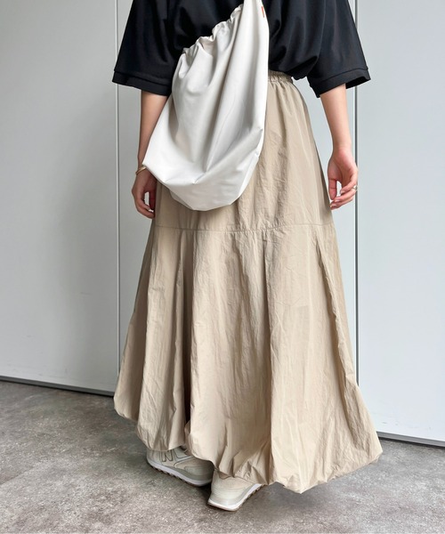 CPCM(シーピーシーエム)の「タフタバルーンスカート(スカート・レディース・オフホワイト/カーキ/ベージュ/ブラック/モカ・FREE)」の22枚目の写真