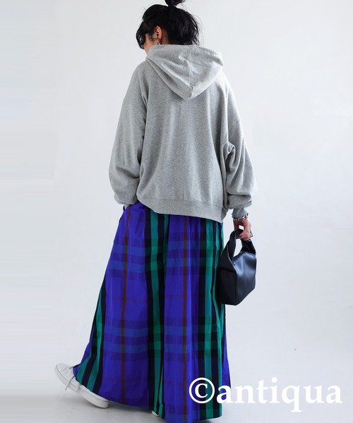 antiqua（アンティカ）の「綿100%裏毛ジップパーカー（パーカー・レディース・ブラック/杢グレー・FREE）」の18枚目の写真