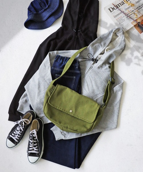 antiqua（アンティカ）の「綿100%裏毛ジップパーカー（パーカー・レディース・ブラック/杢グレー・FREE）」の5枚目の写真