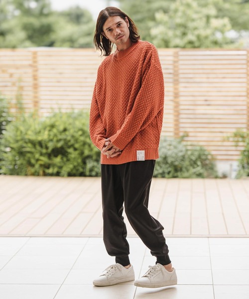 CAMBIO（カンビオ）の「mn2793- Waffle Mock Neck Knit Pullover ニット（ニット/セーター・メンズ・グレー/グリーン/ブラック/オレンジ/マスタード・M/L）」の9枚目の写真