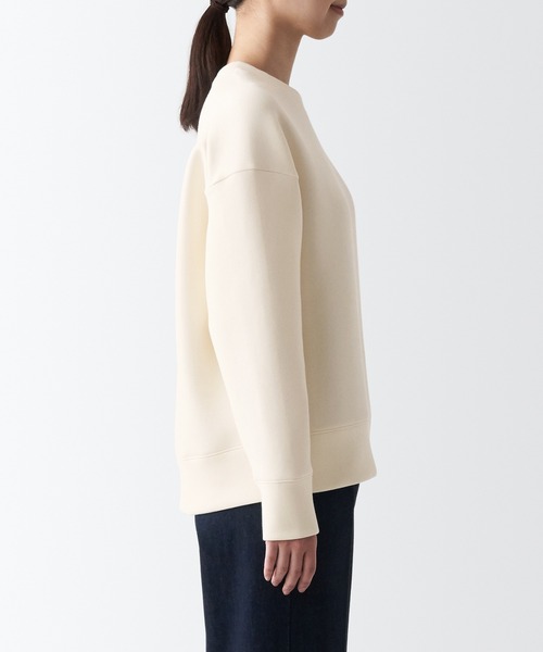 無印良品（ムジルシリョウヒン）の「二重編みスウェットシャツ（Tシャツ/カットソー・レディース・ブラック/ベージュ系1/アイボリー/ブラウン/チャコールグレー/ライトパープル/ライトブルー/スモーキーグリーン系・L/XXL/M/XL/S/XS）」の10枚目の写真