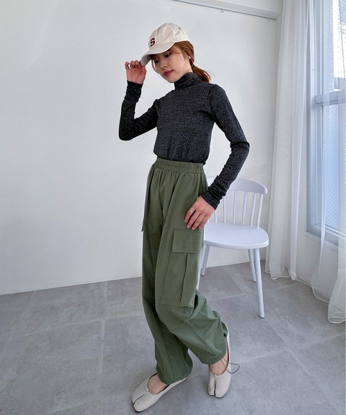 EPIMI E'PIMMY（エピミエピミー）の「ハイネックラメカットプルオーバー（Tシャツ/カットソー・レディース・ブラック/シルバーグレー/オフホワイト・MEDIUM）」の22枚目の写真