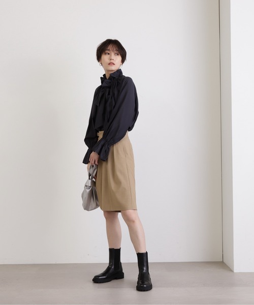 N.(N. Natural Beauty Basic)(エヌエヌナチュラルビューティーベーシック)の「◆シルキーローンフリルネックブラウス(シャツ/ブラウス・レディース・ホワイト/ピンク/ブルー/ネイビー・MEDIUM)」の15枚目の写真