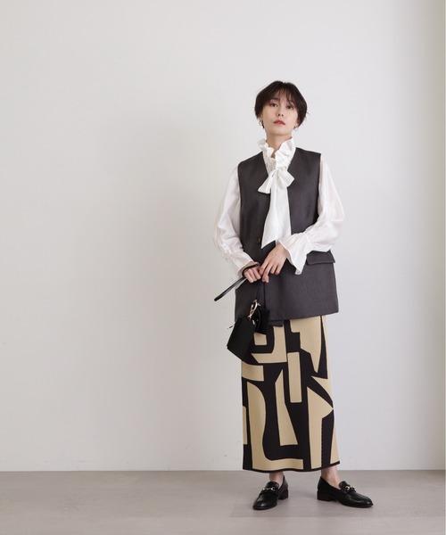 N.(N. Natural Beauty Basic)(エヌエヌナチュラルビューティーベーシック)の「◆シルキーローンフリルネックブラウス(シャツ/ブラウス・レディース・ホワイト/ピンク/ブルー/ネイビー・MEDIUM)」の10枚目の写真