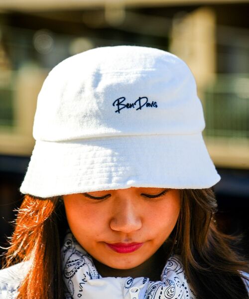 BEN DAVIS（ベンデイビス）の「【BEN DAVIS/ベンデイビス】パイル　バケットハット BDW-8673　ワンポイントロゴ刺繍（ハット・メンズ・ホワイト/ブラック・FREE）」の2枚目の写真