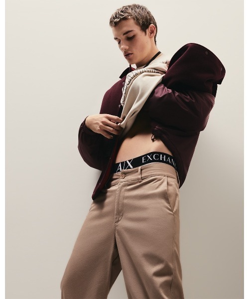 ARMANI EXCHANGE（アルマーニエクスチェンジ）の「【A|X アルマーニ エクスチェンジ】AXロゴ　オーバサイズスウェットトップス（スウェット・メンズ・アイボリー・MEDIUM/SMALL/X-SMALL/LARGE/X-LARGE）」の9枚目の写真