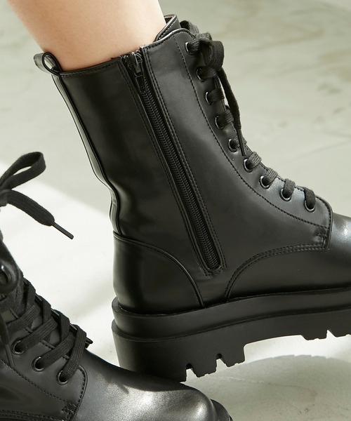 Chaco closet（チャコ クローゼット）の「レースアップトラックソールミドルブーツ（ブーツ・レディース・ダークブラウン/ブラック・M/L/S）」の10枚目の写真