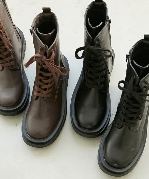 Chaco closet（チャコ クローゼット）の「レースアップトラックソールミドルブーツ（ブーツ・レディース・ダークブラウン/ブラック・M/L/S）」の12枚目の写真