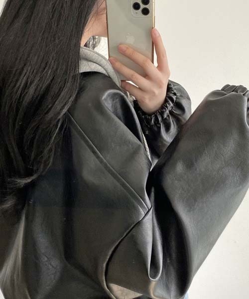 gossip！ロサンゼルス（ゴシップロサンゼルス）の「ダブルジッパーライダースジャケット 　バルーンスリーブ合皮 ブルゾン（ライダースジャケット・レディース・ブラック・FREE）」の7枚目の写真