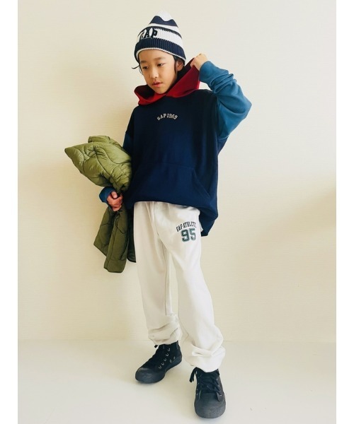 GAP(ギャップ)の「カラーブロック GAPアーチロゴパーカー (キッズ)(パーカー・キッズ・ネイビー/グレー・XL/XXL/L/S/M)」の6枚目の写真