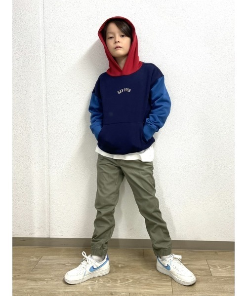 GAP(ギャップ)の「カラーブロック GAPアーチロゴパーカー (キッズ)(パーカー・キッズ・ネイビー/グレー・XL/XXL/L/S/M)」の8枚目の写真