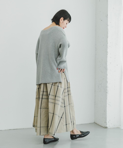 ITEMS URBANRESEARCH(アイテムズ アーバンリサーチ)の「『LONGサイズあり』チェックタックボリュームスカート(スカート・レディース・ライトベージュ/ネイビー/ブルー/チャコールグレー・FREE/L)」の10枚目の写真