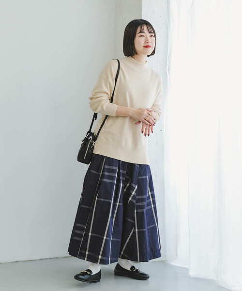 ITEMS URBANRESEARCH(アイテムズ アーバンリサーチ)の「『LONGサイズあり』チェックタックボリュームスカート(スカート・レディース・ライトベージュ/ネイビー/ブルー/チャコールグレー・FREE/L)」の22枚目の写真