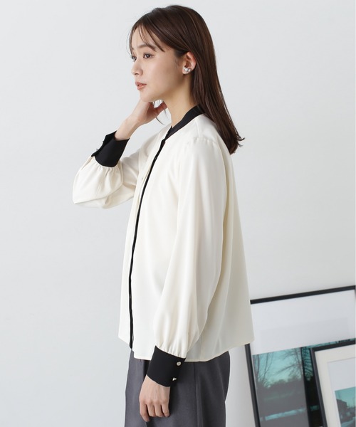 N.（N. Natural Beauty Basic）（エヌエヌナチュラルビューティーベーシック）の「◆バイカラーバンドカラーブラウス（シャツ/ブラウス・レディース・グレー系その他/ベージュ系その他/ホワイト×ブラック/グレー・MEDIUM）」の11枚目の写真