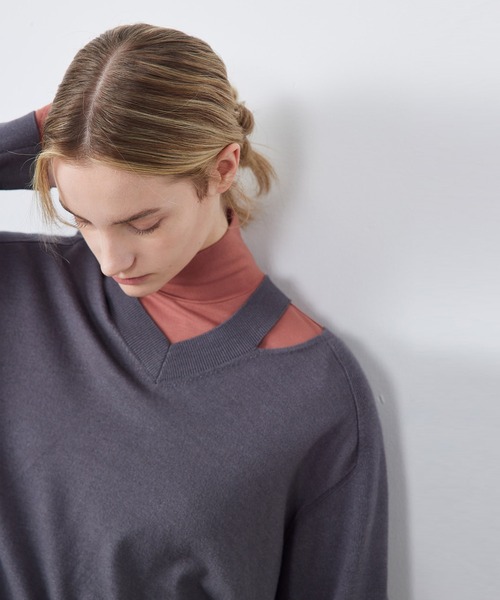 ELOOPS(イーループス)の「【ELOOPS】1枚でも重ね着でも◎ スムースハイネックインナー(Tシャツ/カットソー・レディース・ブラック系その他/カーキ/スモークピンク・L/M/S)」の9枚目の写真
