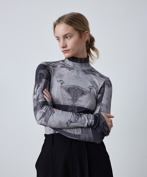 ELOOPS(イーループス)の「【ELOOPS】1枚でも重ね着でも◎ スムースハイネックインナー(Tシャツ/カットソー・レディース・ブラック系その他/カーキ/スモークピンク・L/M/S)」の22枚目の写真