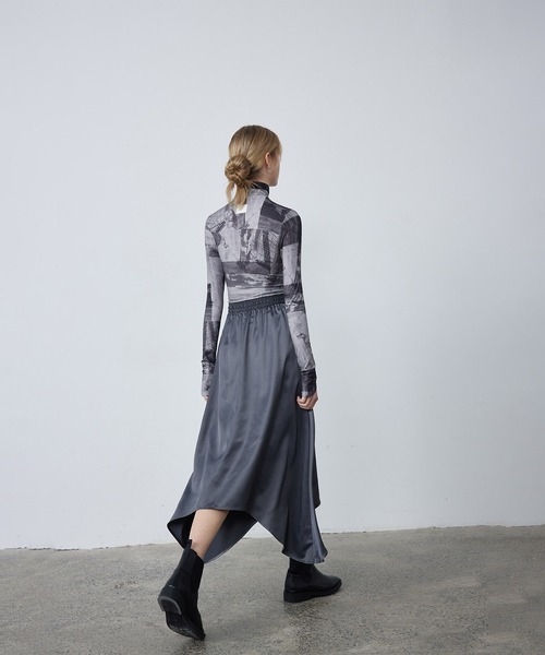 ELOOPS(イーループス)の「【ELOOPS】1枚でも重ね着でも◎ スムースハイネックインナー(Tシャツ/カットソー・レディース・ブラック系その他/カーキ/スモークピンク・L/M/S)」の21枚目の写真