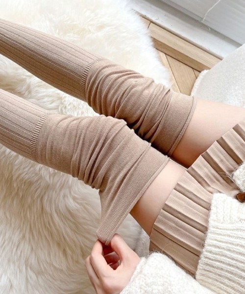 Futier land（フューティアランド）の「くしゅくしゅニーハイソックス（ソックス/靴下・レディース・ホワイト/アイボリー/ブラック/グレー/ベージュ・FREE）」の21枚目の写真