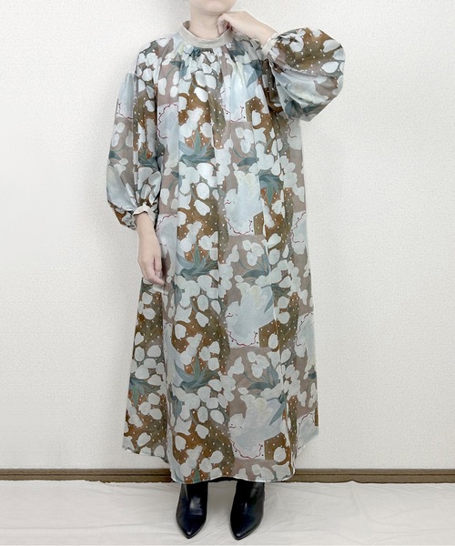 mudoca(ムドカ)の「【彼の憂い】プリントワンピース(ワンピース・レディース・ネイビー/テラコッタ・FREE)」の3枚目の写真