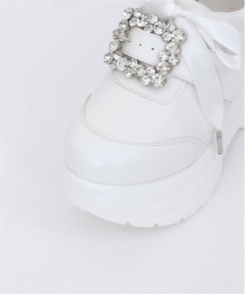 axes femme POETIQUE(アクシーズファムポエティック)の「ビジューバックルスニーカー(スニーカー・レディース・ホワイト/ブラック・SMALL/MEDIUM/LARGE)」の6枚目の写真