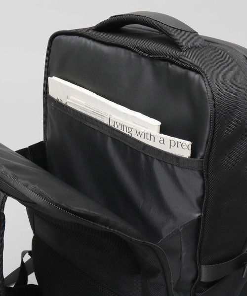 REGiSTA(レジスタ)の「スクエア型 PC収納対応 多収納 大きめサイズ ビジネスリュック(バックパック/リュック・メンズ・ブラック・FREE)」の22枚目の写真