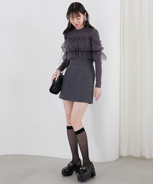 MAJESTIC LEGON(マジェスティックレゴン)の「ハイウエストプレーンミニスカート(スカート・レディース・ブラック/チャコールグレー/ベージュ・MEDIUM)」の5枚目の写真