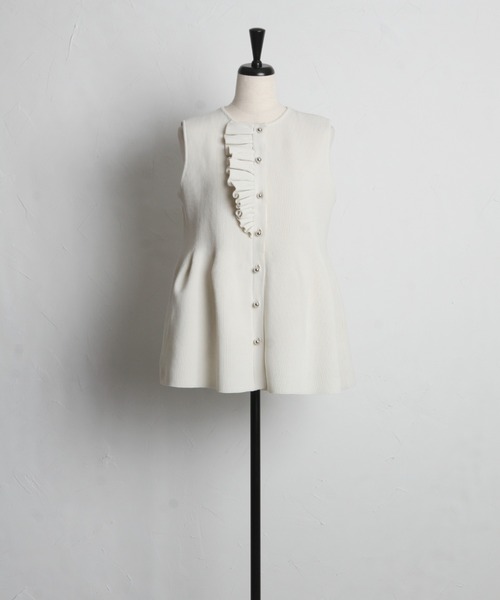 tocco closet（トッコ　クローゼット）の「【ZOZO限定】フロントフリルパールトップス（Tシャツ/カットソー・レディース・ブラック/オフホワイト・M）」の21枚目の写真