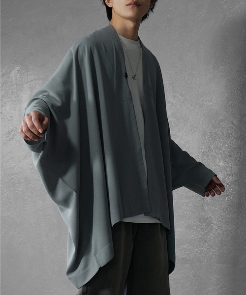 MinoriTY（マイノリティ）の「【MinoriTY】オーバーサイズビッグポンチョ カーディガン メンズ ビッグシルエット ルーズフィット 秋服 夏服（カーディガン/ボレロ・メンズ・ブルー/ブラック・S/M/L）」の4枚目の写真
